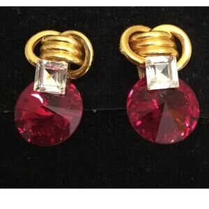 Vintage Wendy Gill Red Rivoli Rhinestone Earrings Clip On Signed